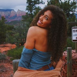 Meet your Posher, Madison